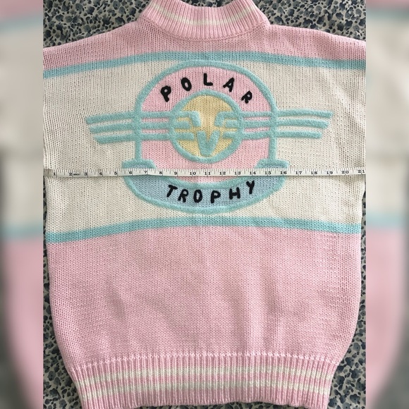 Vintage pastel ‘polar trophy’ sweater - Picture 3 of 5